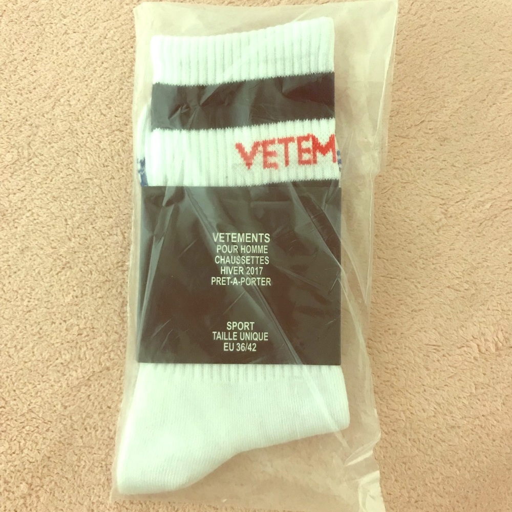 VETEMENTS Sexual Fantasies socks